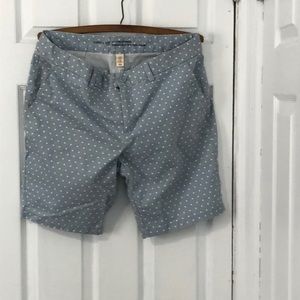 Gap, light blue dotted shorts